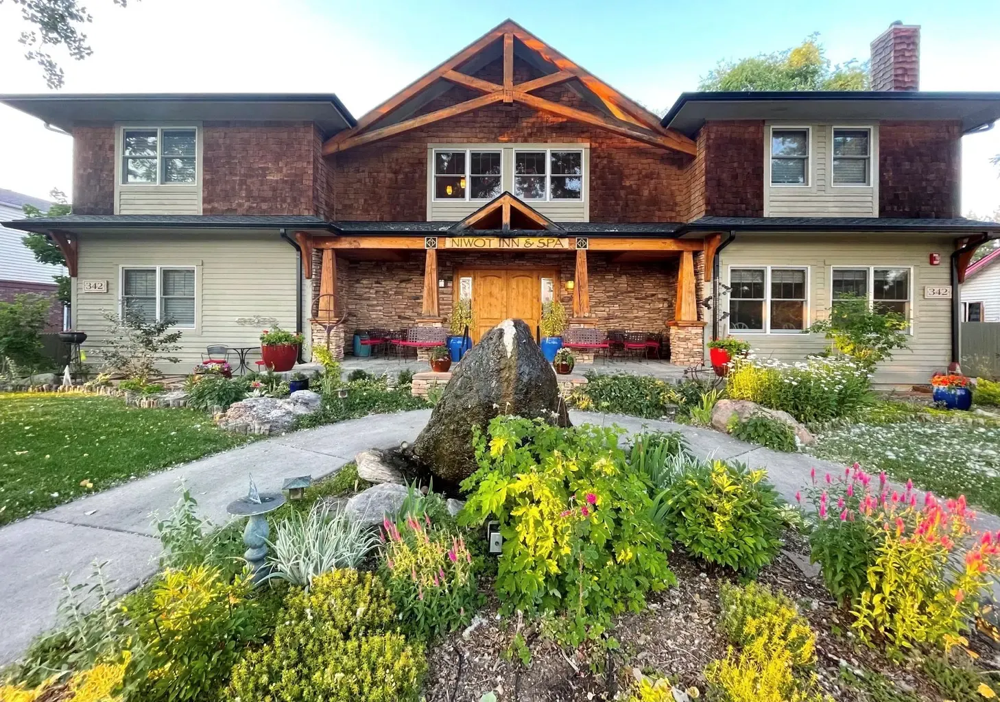 Photo of the quaint Niwot Inn and Spa in Longmont, CO, by Jessica Hughes for 303magazine.com.